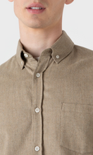 Load image into Gallery viewer, SUNSPEL Button Down Flannel Shirt
