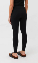 Load image into Gallery viewer, CAMILLA AND MARC Flinders Active Leggings
